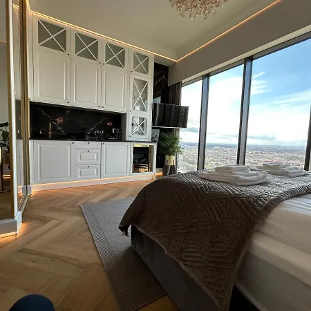 Hanza Tower Home4u Lejlighed *