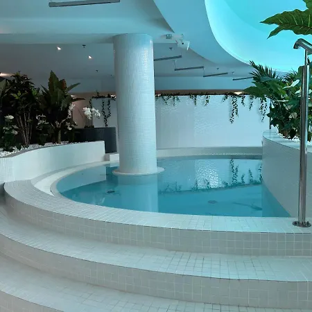 Apartment Hanza Tower Home4u *