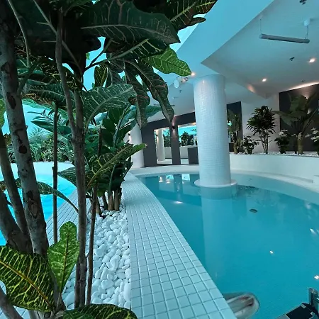 Hanza Tower Home4u Lejlighed *