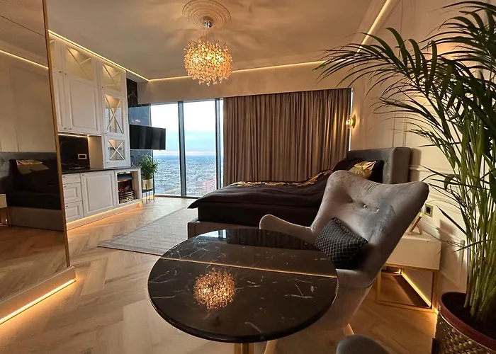 Hanza Tower Home4u *