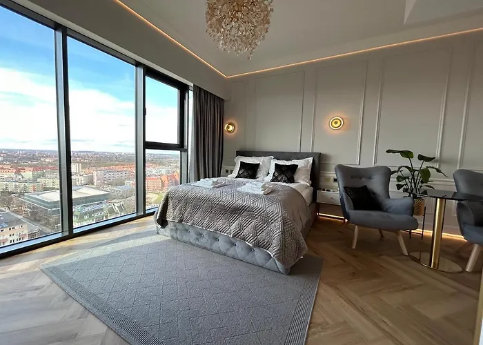 公寓 Hanza Tower Home4u *